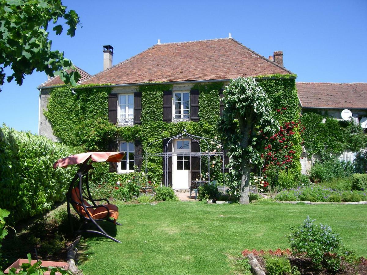 La Ferme Le Merger La Ferté-Gaucher Exterior foto